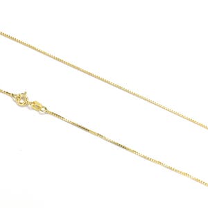 Box Chain Gold Plated Over 925 Sterling Silver 0.8 mm Italy Chain Finished Necklace Diamond Cut. Available in 16&quot;,18&quot;,20&quot;, 22&quot; and 24 inches