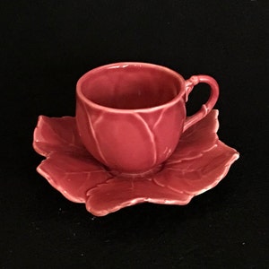 Majolica rosa demitasse taza de té conjunto hoja de repollo patrón Senegal Fine China