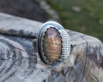 Handmade sterling silver labradorite ring.