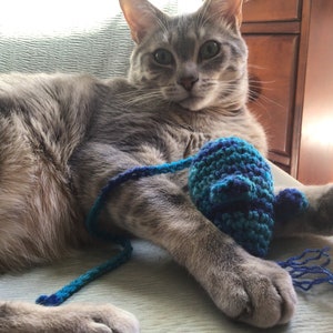 Crochet Pattern - Crochet Mouse, yarn cat toy, beginner friendly crochet pattern