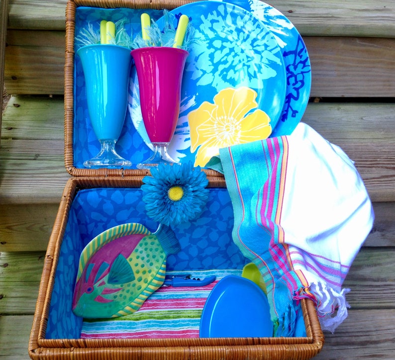 Item #PL028 Picnic Basket Set Wedding Gift /& Cutlery Glamping Cloth Napkins Vintage Basket Removable Beach Sign