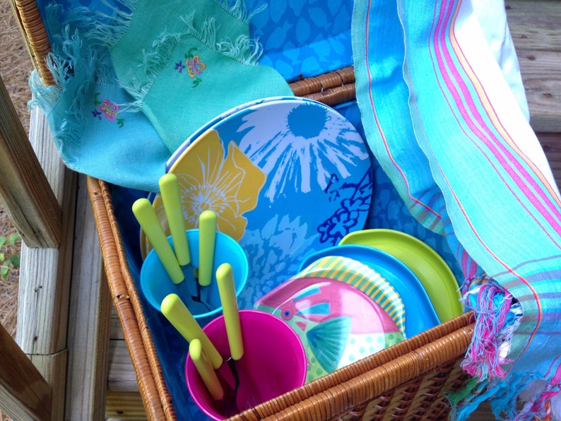 Item #PL028 Picnic Basket Set Wedding Gift /& Cutlery Glamping Cloth Napkins Vintage Basket Removable Beach Sign