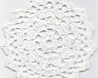 Mini Crochet Doily Lace Doilies Table decoration Crocheted Doily Centerpiece Handmade Wedding Doily Napkin Bohemian Decor Round White Flower