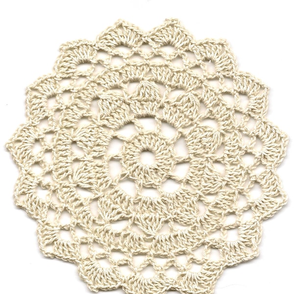 Napperons au crochet Napperon au crochet Décoration de table Napperon au crochet Pièce maîtresse Napperon de mariage fait à la main Napperon Boho Décor Fleur crème ronde