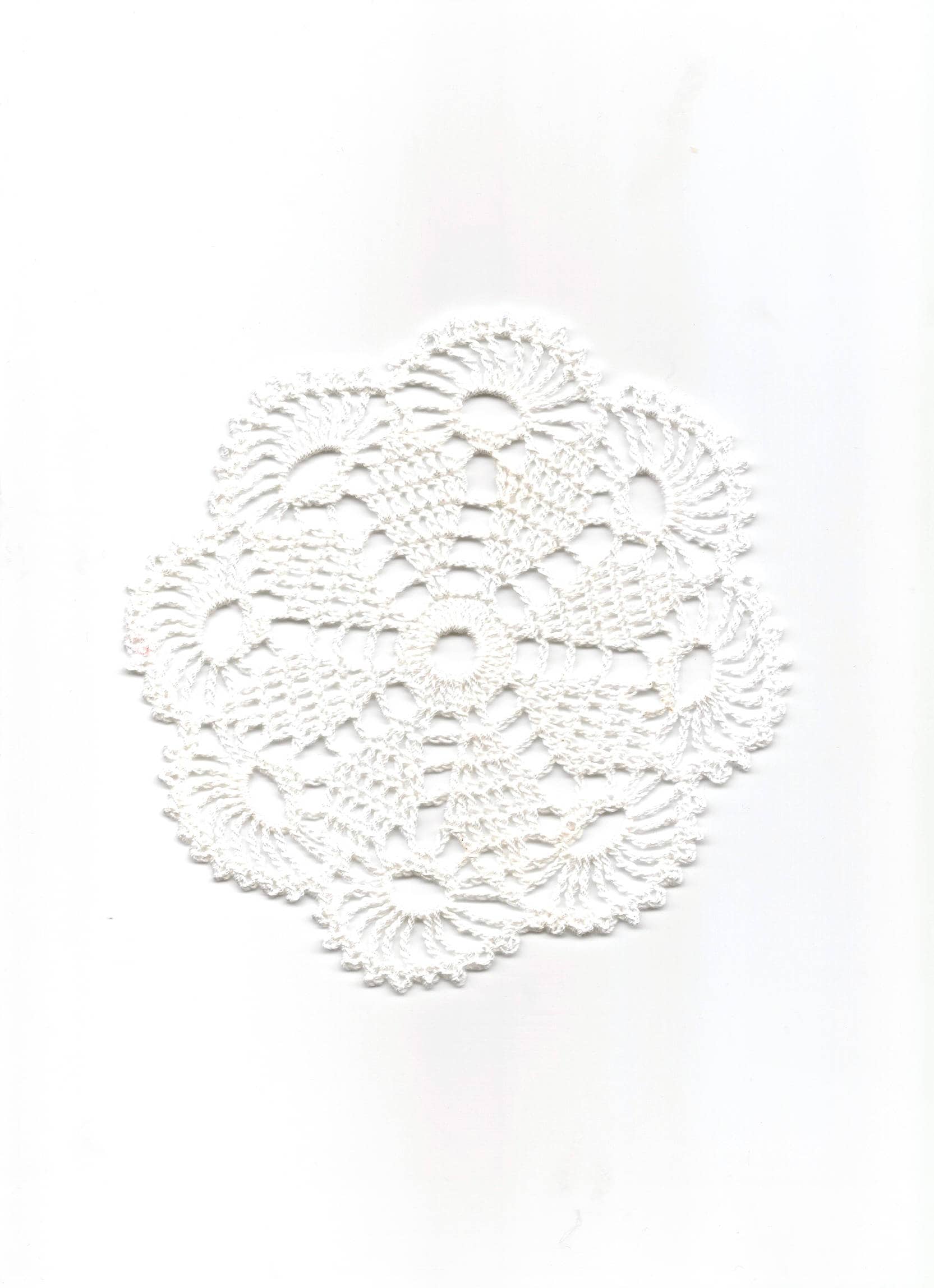 Mini Crochet Doily Lace Doilies Table decoration Crocheted Doily Centerpiece Handmade Wedding Doily Napkin Bohemian Decor Round White Flower