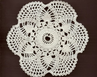 Crochet Doily Lace doilies Table decoration Crocheted Doilies Centrepiece Hand Made Wedding Doily Napkin Boho Bohemian Decor Round White