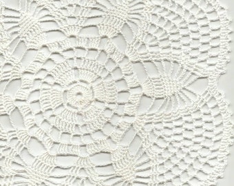 Crochet Doily Lace doilies Table decoration Crocheted Doilies Centrepiece Hand Made Wedding Doily Napkin Boho Bohemian Decor Round White