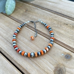 Navajo Pearl and Shiny Oyster Bead Bracelet (red or orange) - Southwestern Elegance - Handcrafted Statement Jewelry