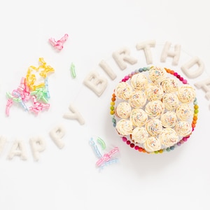 White Happy Birthday Felt Garland, Felt Bunting Birthday Decorations, Kids Birthday Garland Decor, Garland for Mantle Party Decoration