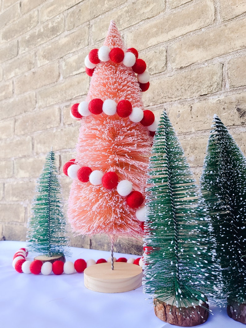 Red & White Felt Pom Poms Garland, Christmas Decorative Garland for Mantle, Pom Pom Garland Wool Ball Felt Bunting Home Decor 6ft length image 1