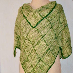 Wzór tkania na krośnie szpilkowym w formacie PDF na ponczo z kapturem w kształcie szpica, możliwość natychmiastowego pobrania bez kosztów wysyłki, instrukcje DIY na kwadratach Zoom Loom