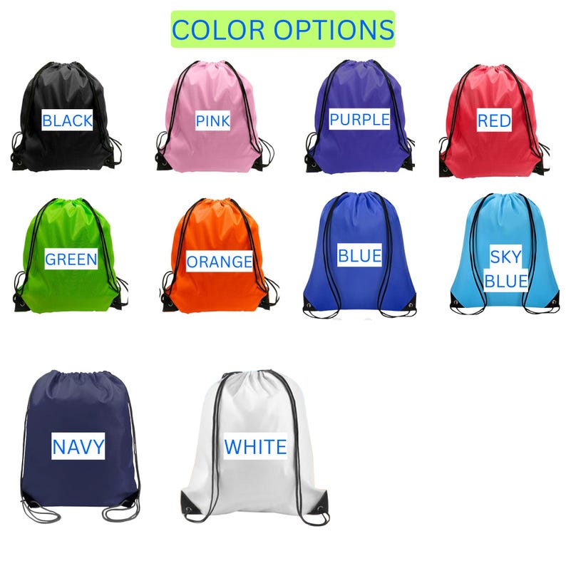 Pode incluir: Uma cole&ccedil;&atilde;o de dez sacos com cord&atilde;o em v&aacute;rias cores s&oacute;lidas, incluindo preto, rosa, roxo, vermelho, verde, laranja, azul, azul-celeste, azul-marinho e branco. Cada saco possui al&ccedil;as de cord&atilde;o preto e o texto COLOR OPTIONS no topo.