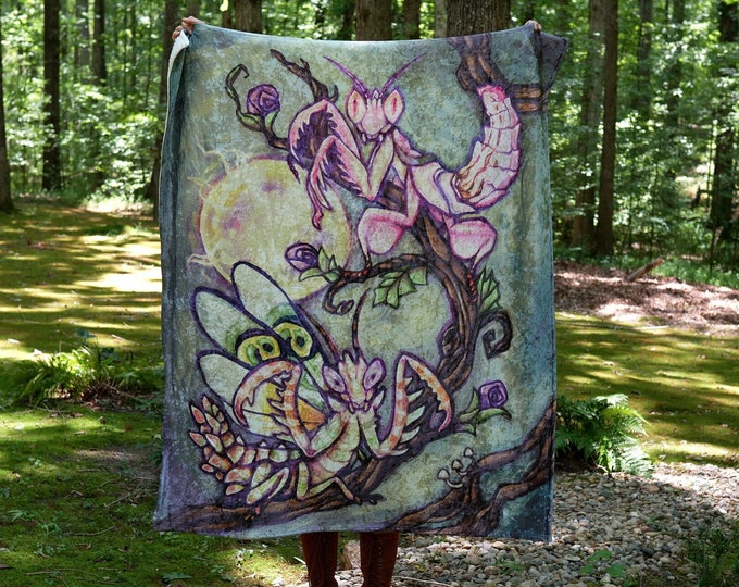 Flower Mantis Blanket - Choose your material and size!
