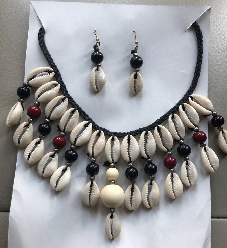 Cowrie Shell Necklace with dangling earrings, Cowrie Necklace, Cowrie Earrings, Ethnic Jewelry, Gift Ideas, Christmas Gift image 1