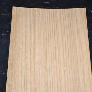White Oak Raw Wood Veneer Sheet 6.5 x 40 inches