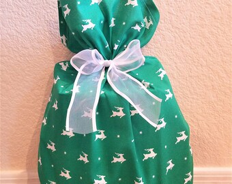 Green Reindeer Gift Bag