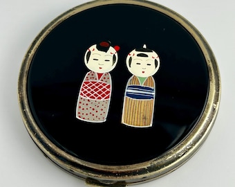 Poupée compacte Kokeshi vintage