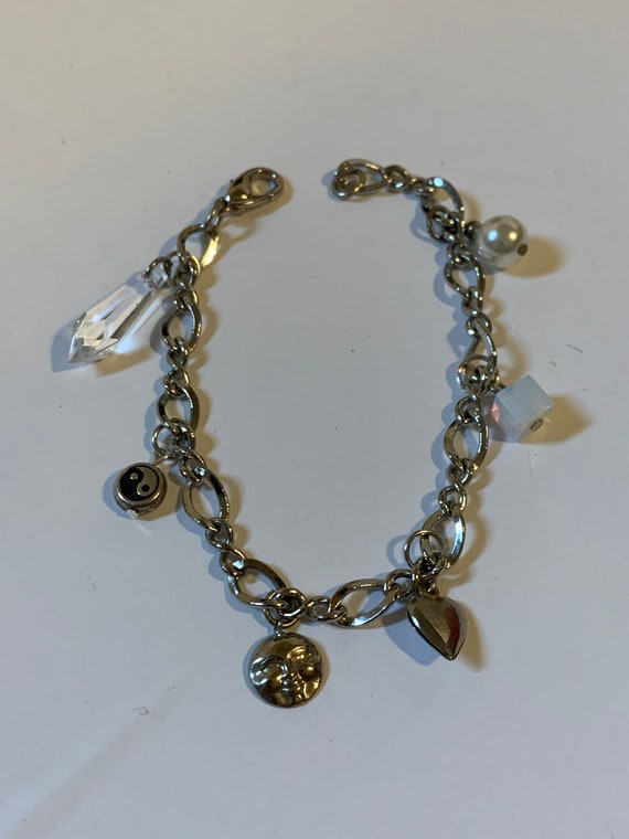 Vintage Charm Bracelet Silver tone with 6 Charms i