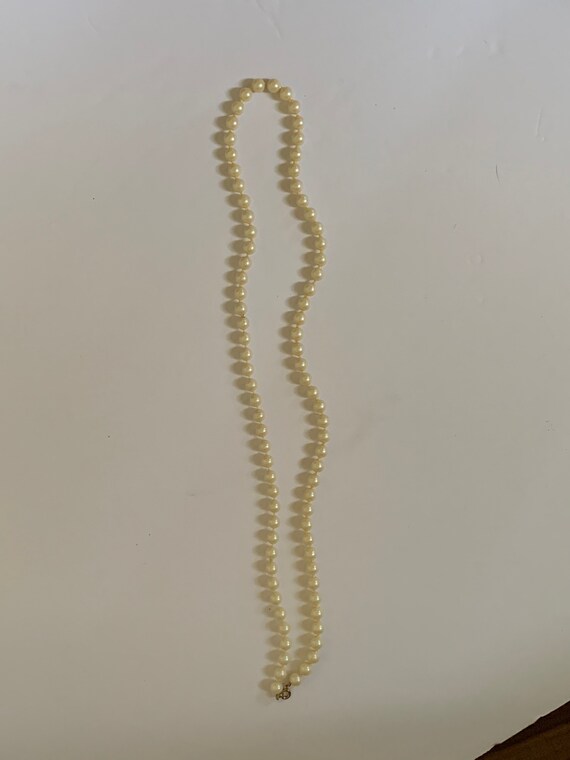Vintage 1980s Long strand of Faux Pearls 28inch - image 6