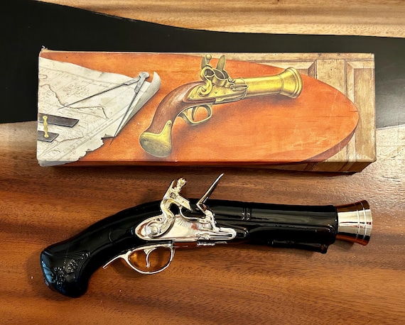Vintage 1970s Avon Blunderbuss Pistol Bottle: Everest After Shave with Box