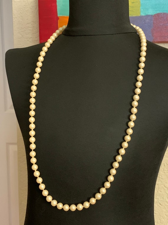 Vintage 1980s Long strand of Faux Pearls 28inch - image 2