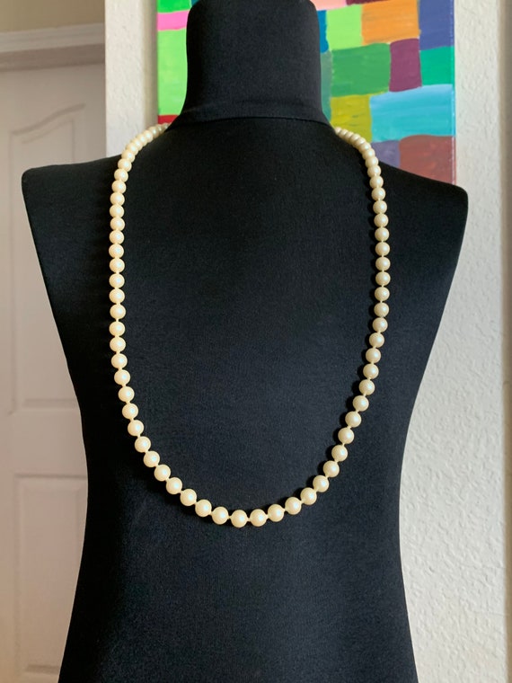 Vintage 1980s Long strand of Faux Pearls 28inch - image 10