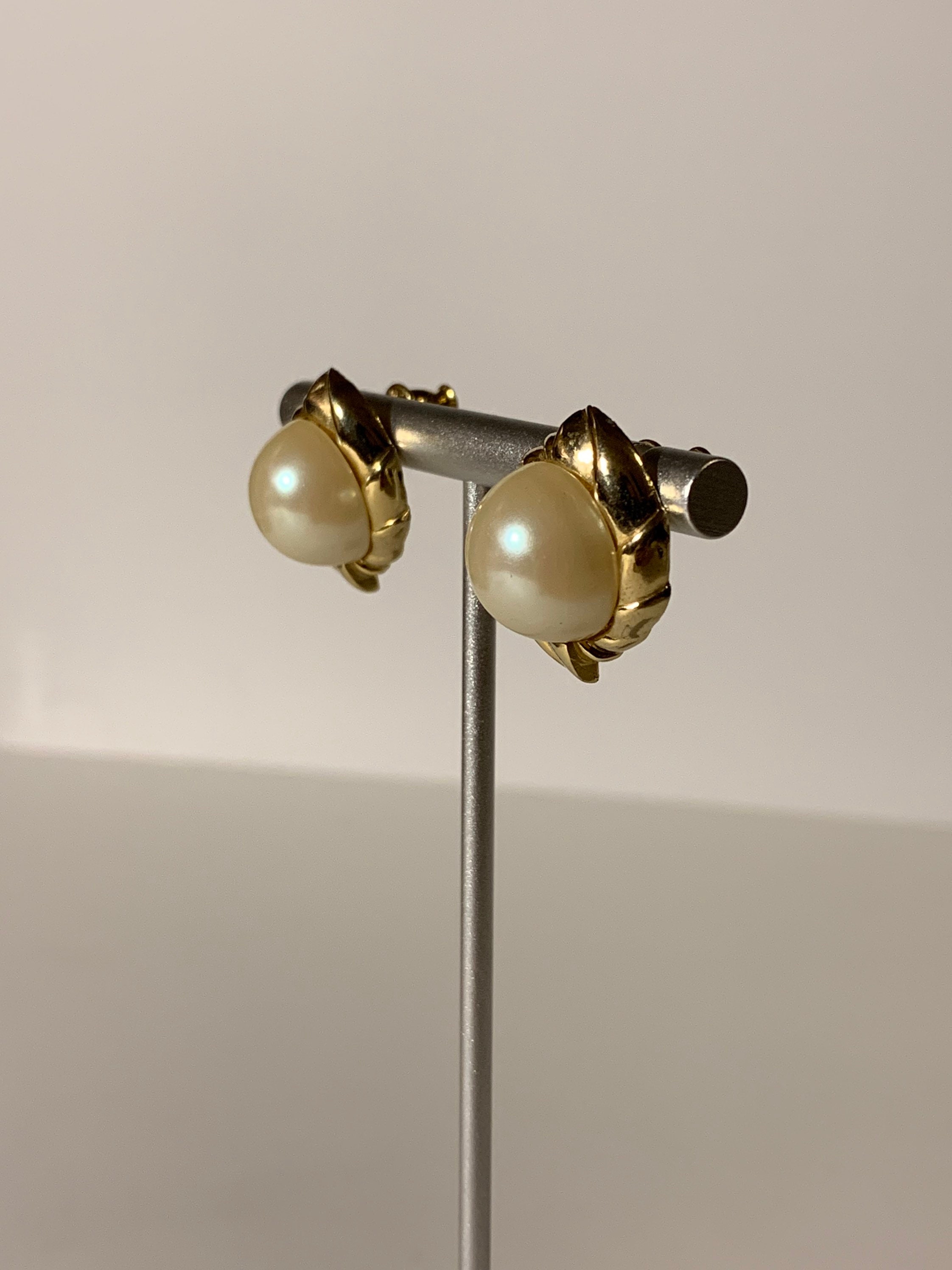 1980s Art Deco Style Costume Jewelry Earrings Pearl and Gold Etsy