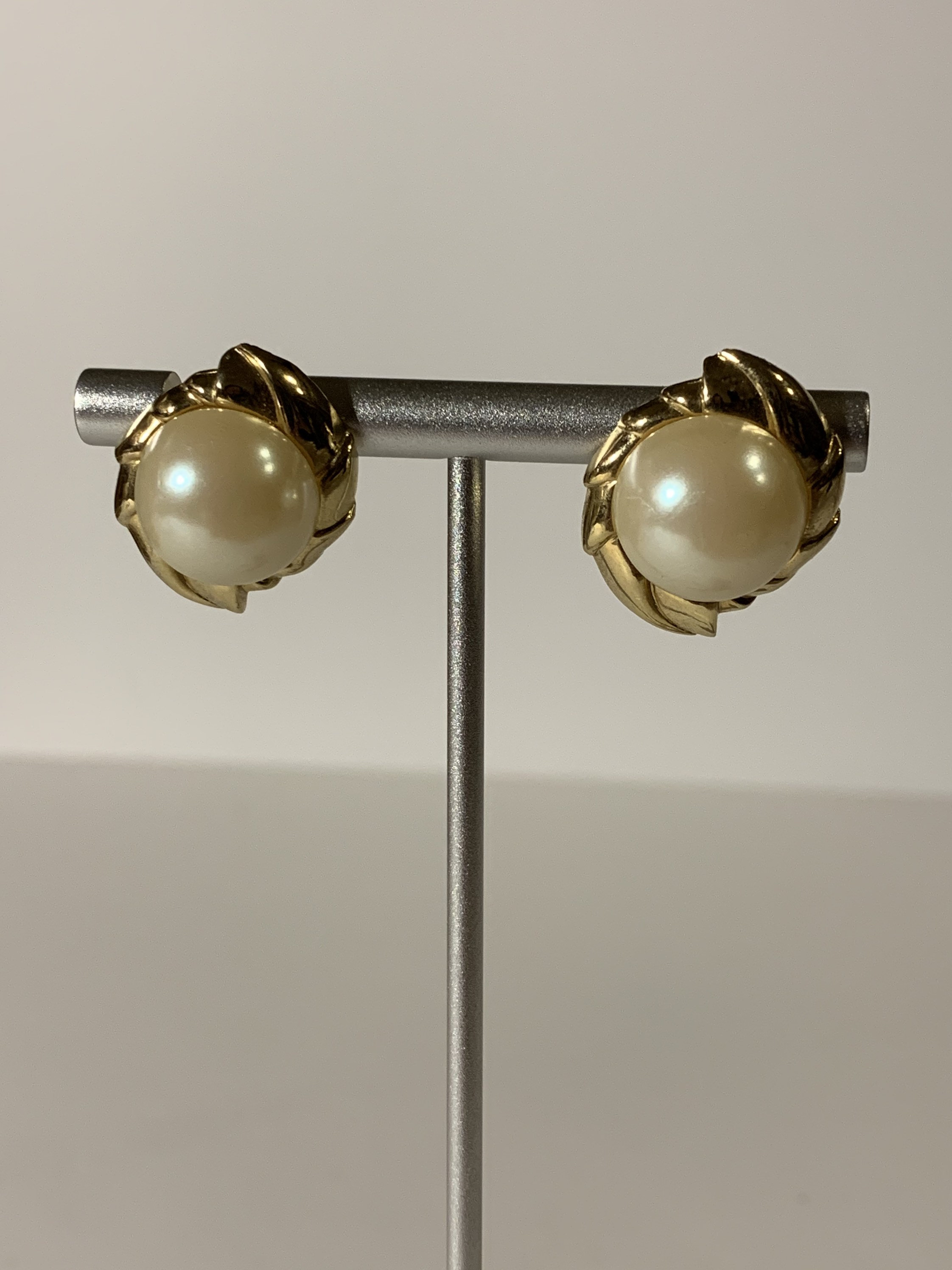 1980s Art Deco Style Costume Jewelry Earrings Pearl and Gold Etsy