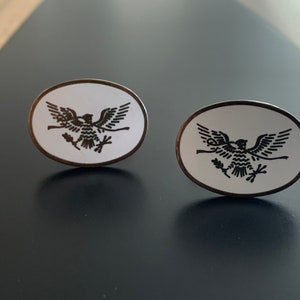Rare Vintage Cufflinks Military Eagle White Enamel Gold Tone oval shaped