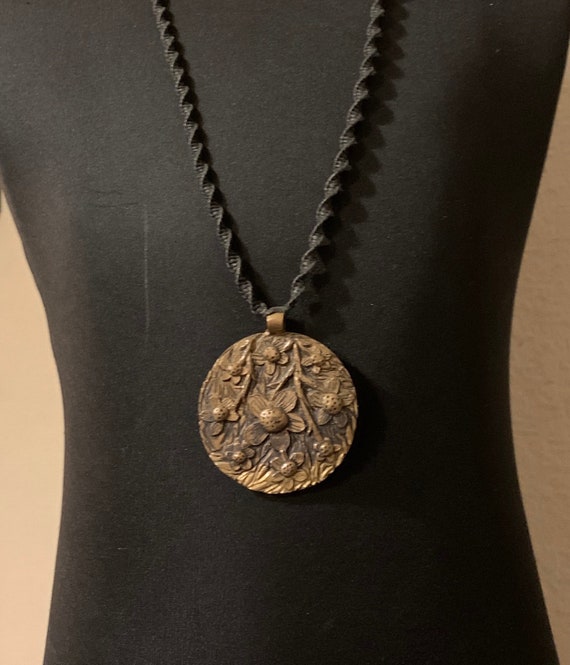 Vintage 1960s Bronze Medallion with Floral Design… - image 1