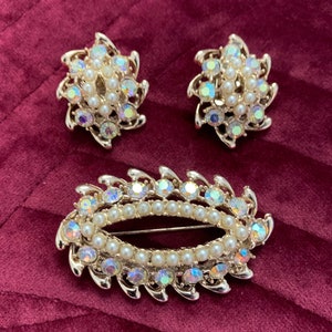 Vintage Aurora Borealis Rhinestone Brooch and Clip On Earrings Set