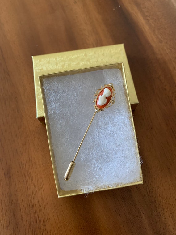 Vintage Cameo Stick Pin Gold Tone with Faux Pearl… - image 7