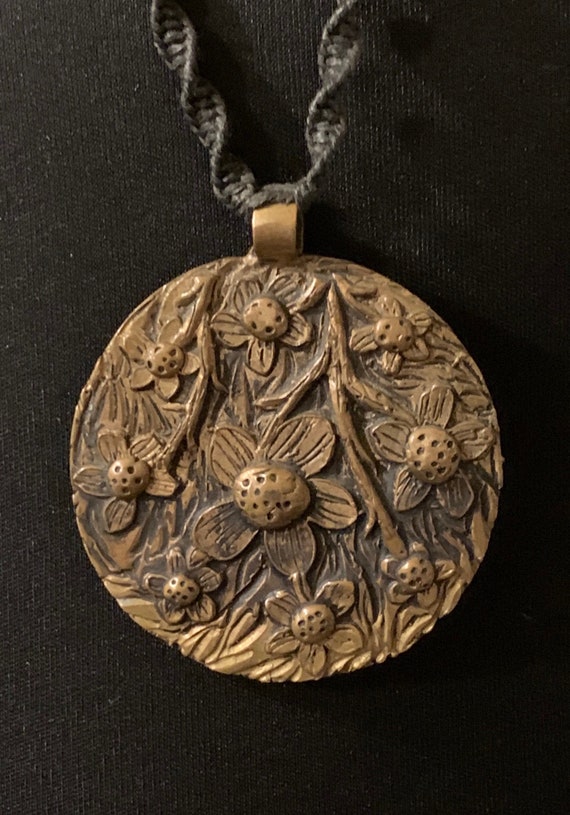 Vintage 1960s Bronze Medallion with Floral Design… - image 2