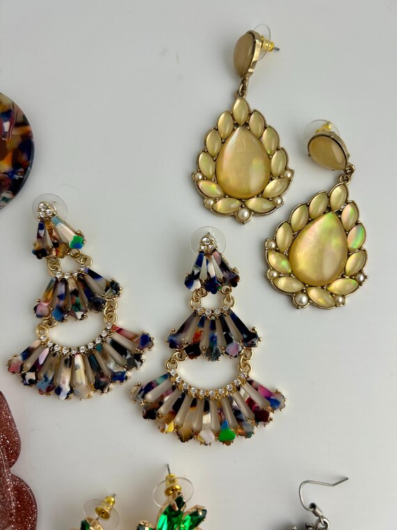 Vintage Y2K Earring Lot includes 10 pairs plus 2 bonus pairs and a ring. For Pierced Ears View 4