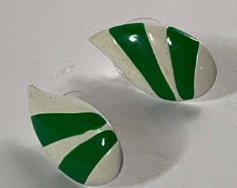 Vintage 1970s White with Green stripes drop earrings