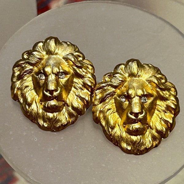 Gorgeous Vintage Lions Head Earrings Gold Tone with Rhinestone Eyes 1980s Dead Stock