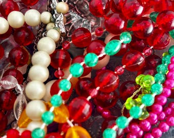 Lot de bijoux à fabriquer, à récolter, à réutiliser et plus encore 6 livres +