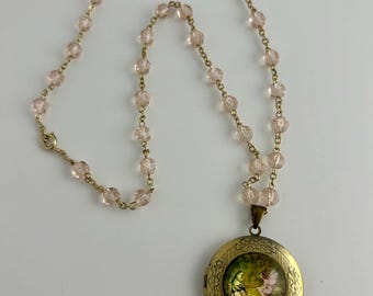 Collier chapelet en cristal médaillon grenouille et fée