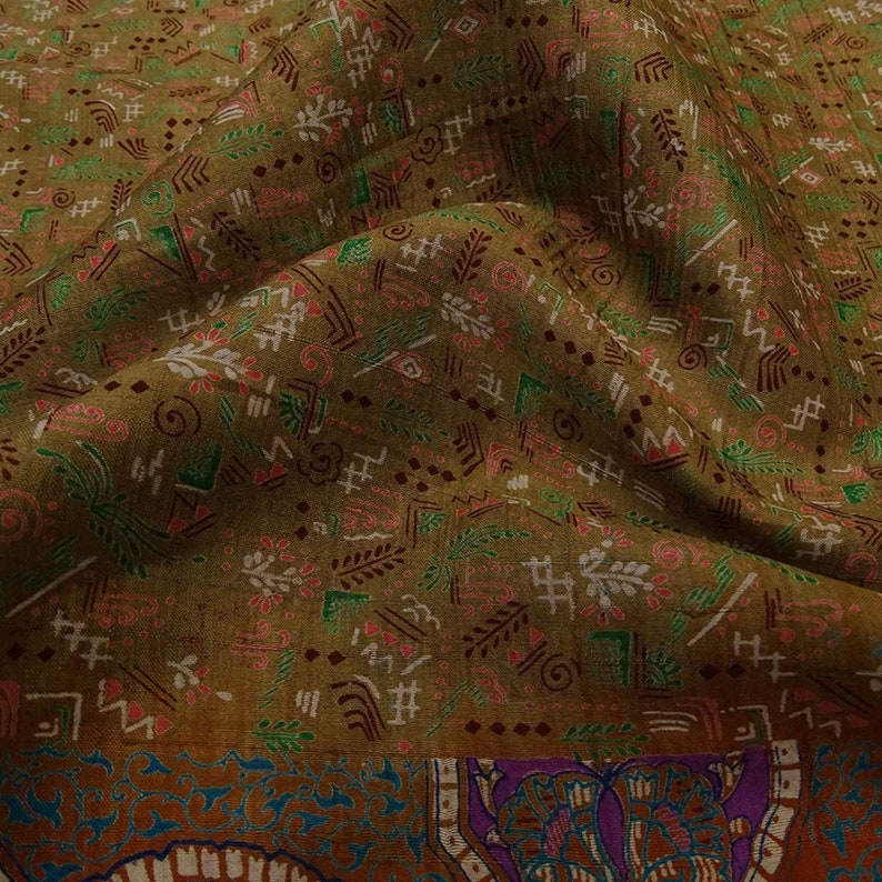 Paisley /& Leaves Print Sari Vintage Pure Silk Light Brown Sari Craft Decor Fabric VMIN-VPS-PS60197 Indian Traditional Sari