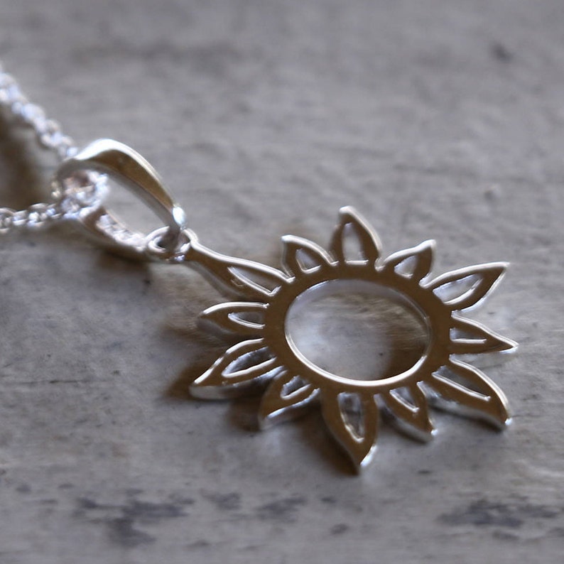 Sunflower Necklace - Sun Pendant Flow Silver Max 49% OFF Regular dealer Chain Sterling