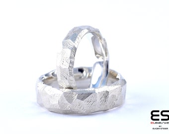Modern silver wedding rings, faceted silver ring set, elegant wedding ring set, contemporary silver wedding rings, wedding ring set, rings