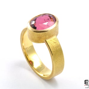 Gold 18k Statement Ring with Pink Tourmaline, Gold ring with pink tourmaline, one of a kind gemstone ring,contemporary tourmaline gold ring