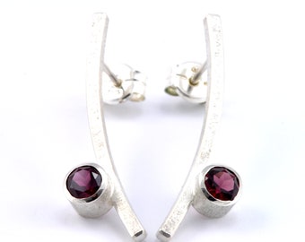 Pendientes de plata hechos a mano, pendientes con piedras preciosas de Rhodolite, pendientes de piedras preciosas elegantes, pendientes de granate de rhodolite, pendientes modernos de rhodilite