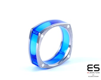 Ring handmade titanium blue plexiglass plexi rivets acrylic square shaped titan Titanio