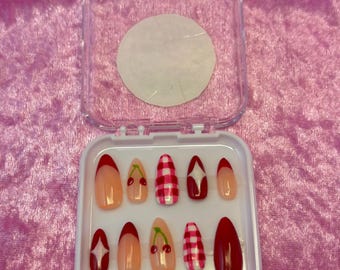 picknick popster pers op nagels