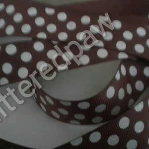 20cm weiße Glitzer Punkte auf Root Beer Ripsband