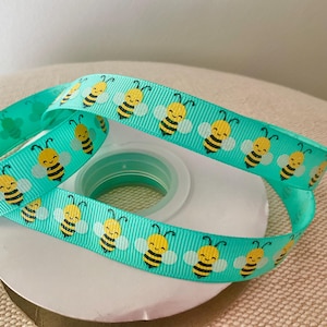 5/8” Honeybees on Tropic Grosgrain Ribbon By The Yard