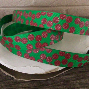 7/8&quot; Red Glitter Dots on Emerald Grosgrain Ribbon