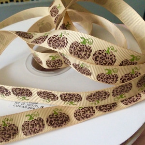 5/8” Leopard Print Pumpkins on Tan Grosgrain Ribbon