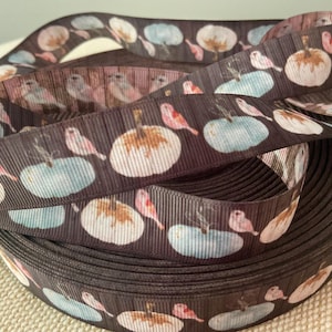 7/8” Harvest Pumpkins and Birds Grosgrain Ribbon By The Yard